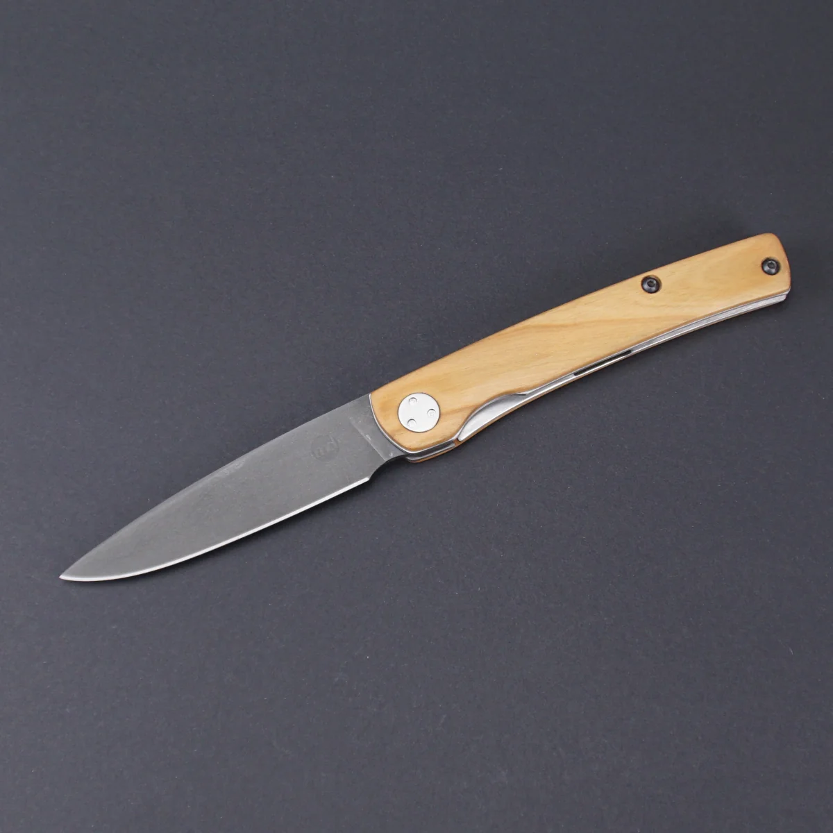 Handgefertigtes Klappmesser Linerlock Kirschholzgriff schwarze Klinge