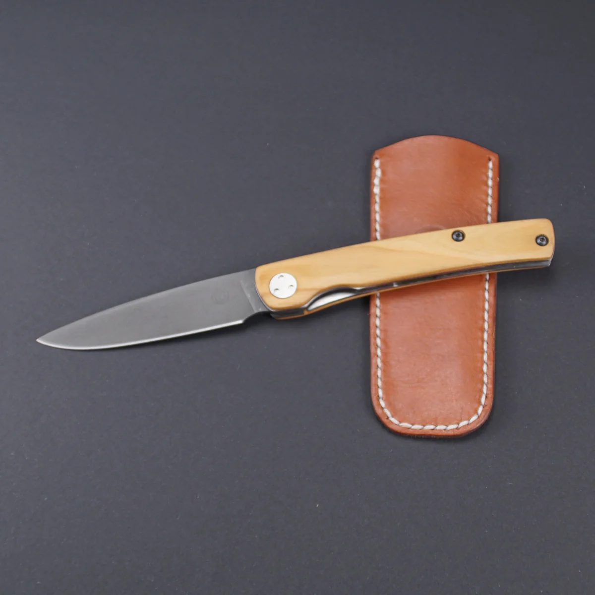 Klappmesser mit Lederetui handgenäht