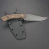 outdoor-messer-o1-fem-nr6-1-05.webp Outdoor Messer schwarz geätzt Jutemicarta Griff