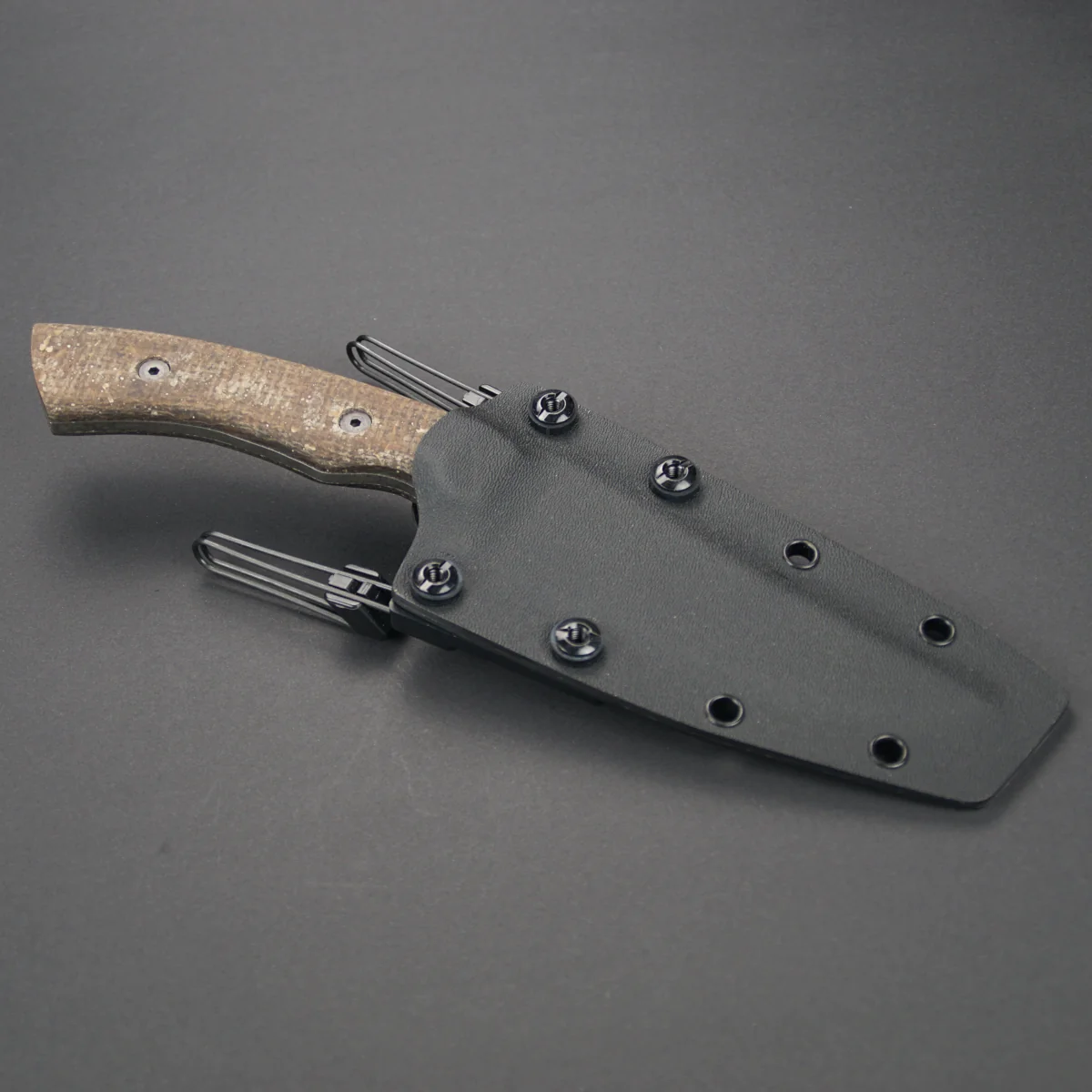 outdoor-messer-o1-fem-nr6-1-06.webp Outdoor Messer Kydex Scheide Ulticlip AP Clip