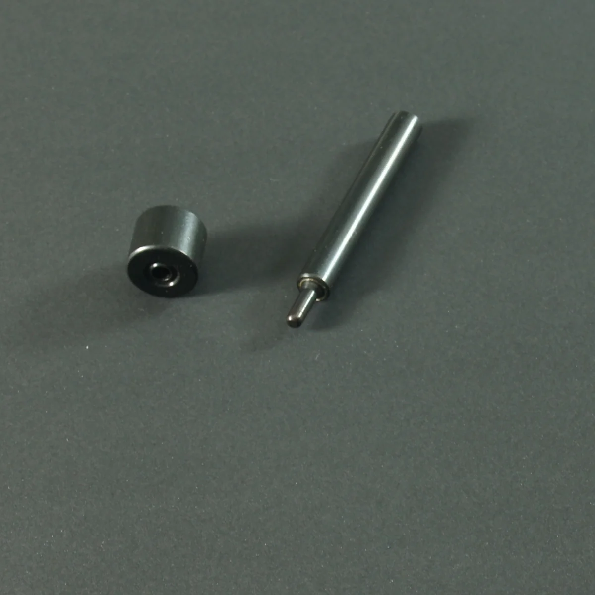 Werkzeug zum Setzen und Verpressen von 6 mm Kydex Ösen